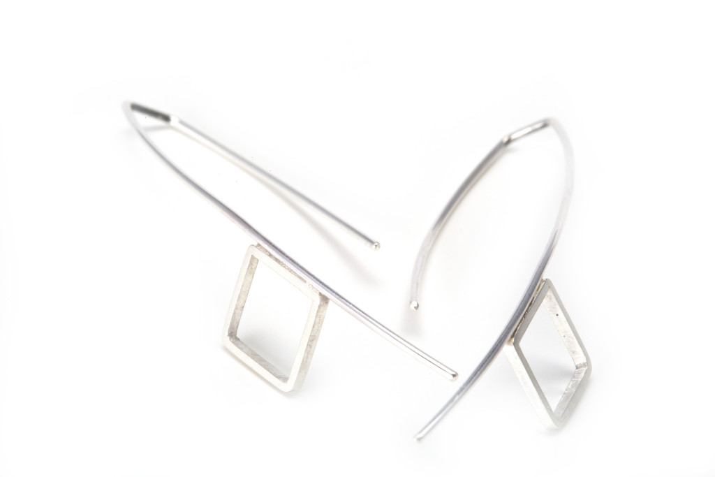 C06 Composition Silver Square Loop Earings
